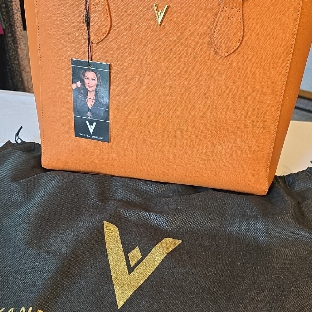 Lush Large Tote Bag - Picture 2 of 13
